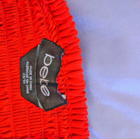 Woman Sexy Off Shoulder Red Top - Picture 3 of 3